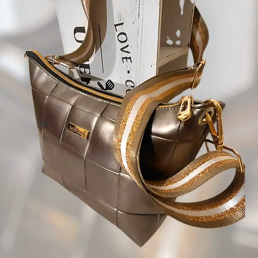 Sac messager en simili cuir mordoré