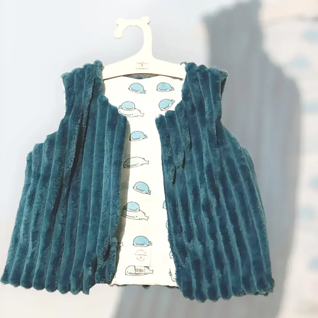 Gilet de berger velours bleu pétrole 12/18 mois