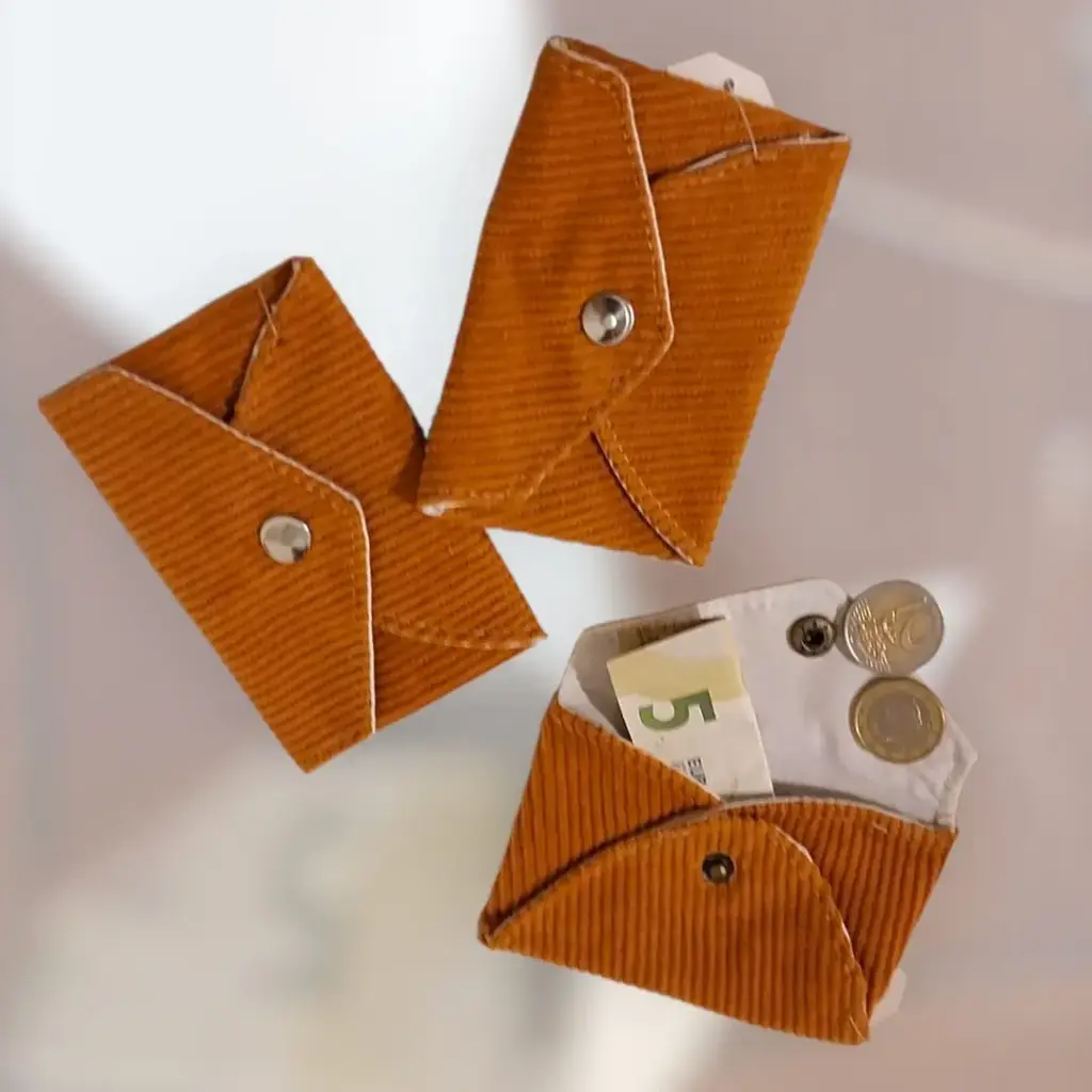 Porte monnaie enveloppe velours côtelé 