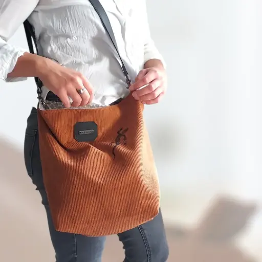 Sac boho en velours côtelé – caramel