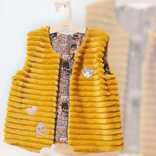 Gilet de berger velours moutarde 2 ans