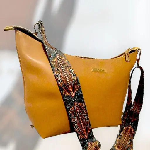 Sac messager en simili cuir cappucino
